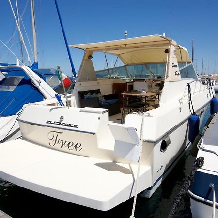 Piper'S Boat Hotel Alghero Esterno foto