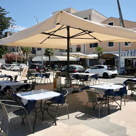 Piper'S Boat Hotel Alghero Esterno foto